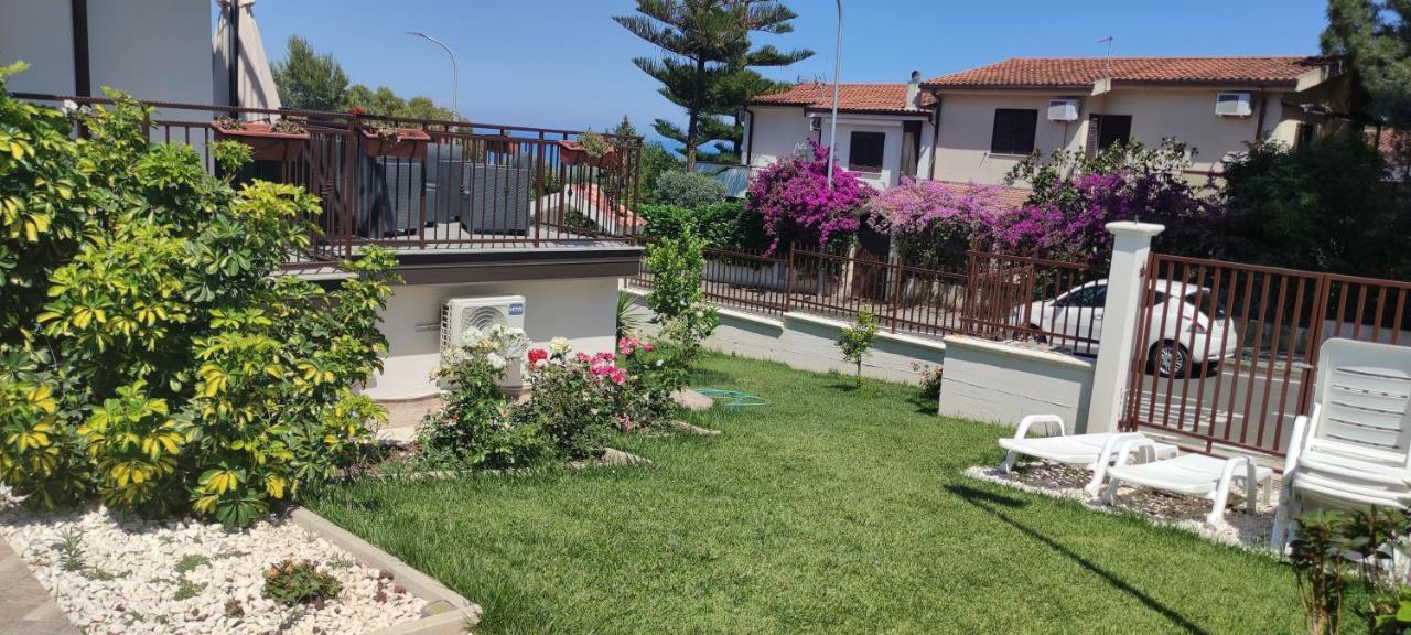 Alba De Mar B&B Roseto Capo Spulico Buitenkant foto